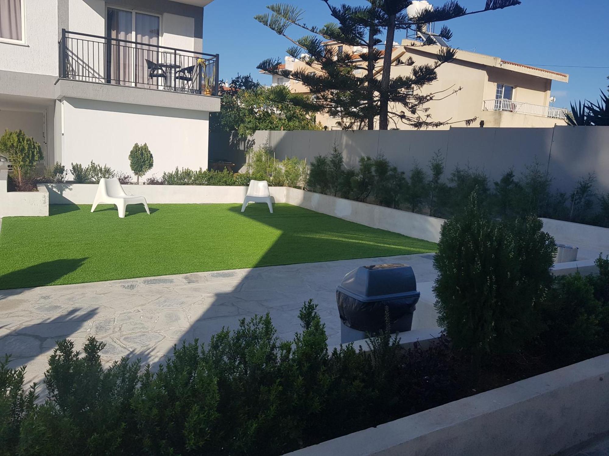Valentinos Apartments Paphos Ngoại thất bức ảnh