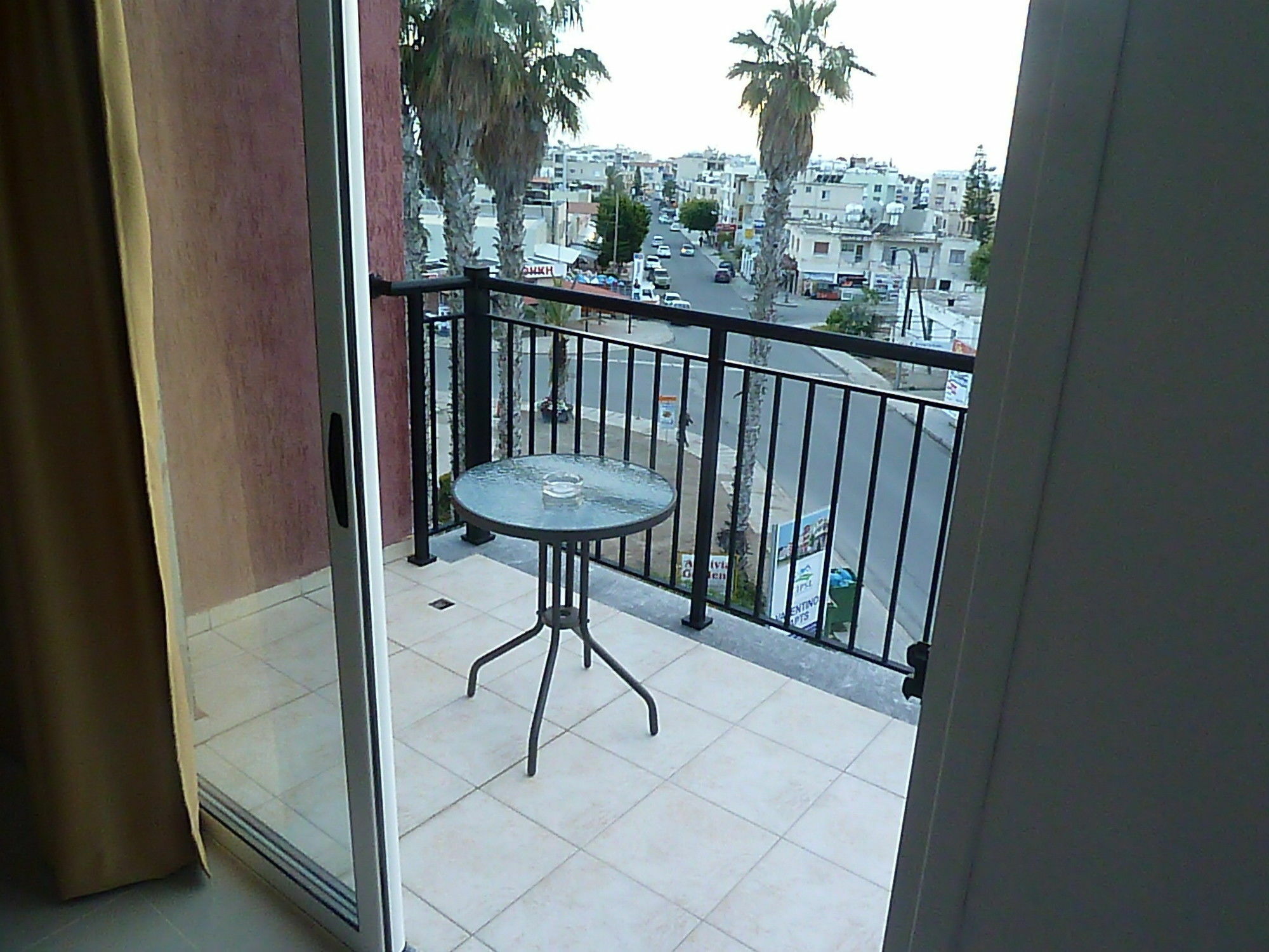 Valentinos Apartments Paphos Ngoại thất bức ảnh