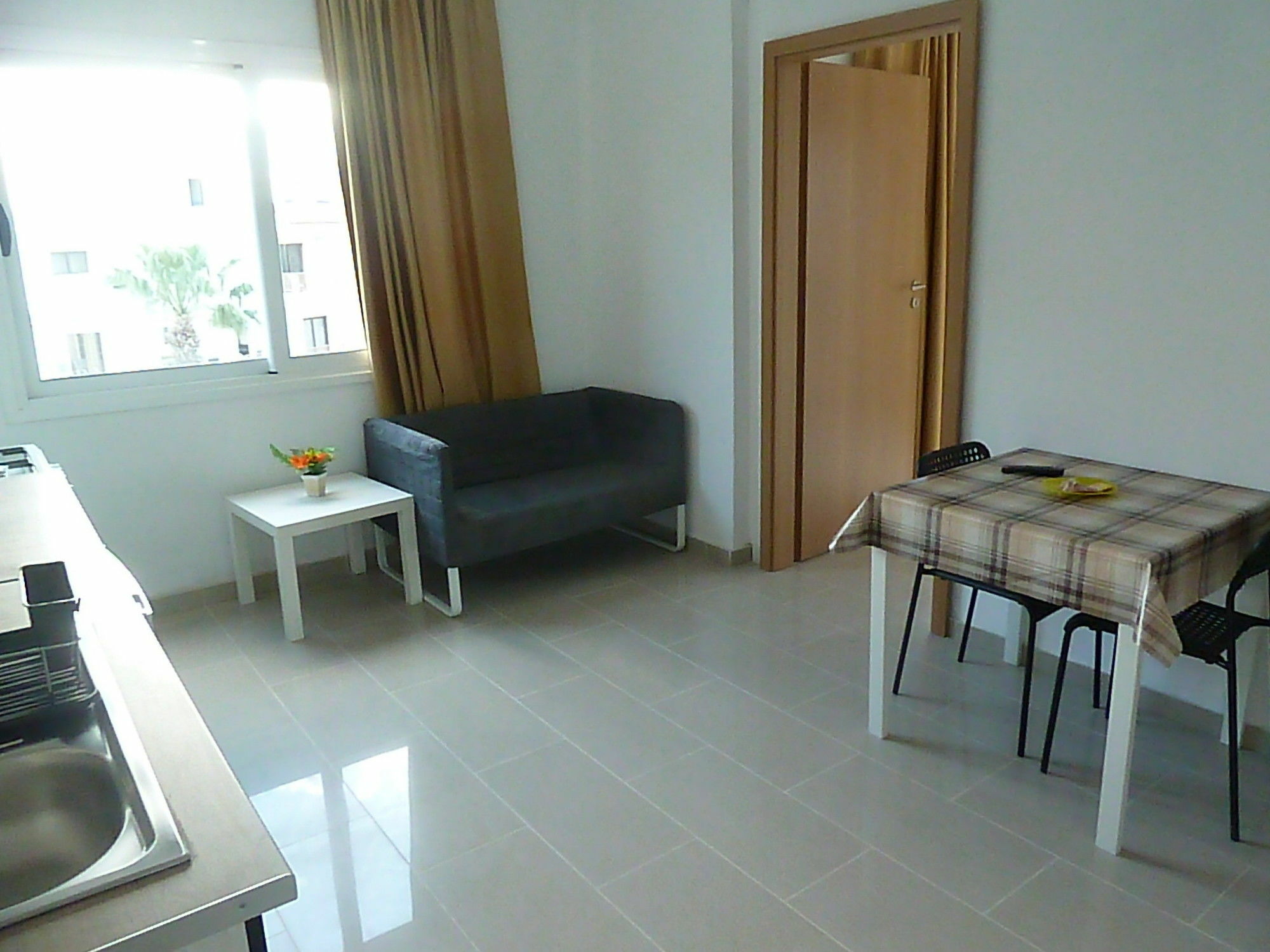 Valentinos Apartments Paphos Ngoại thất bức ảnh